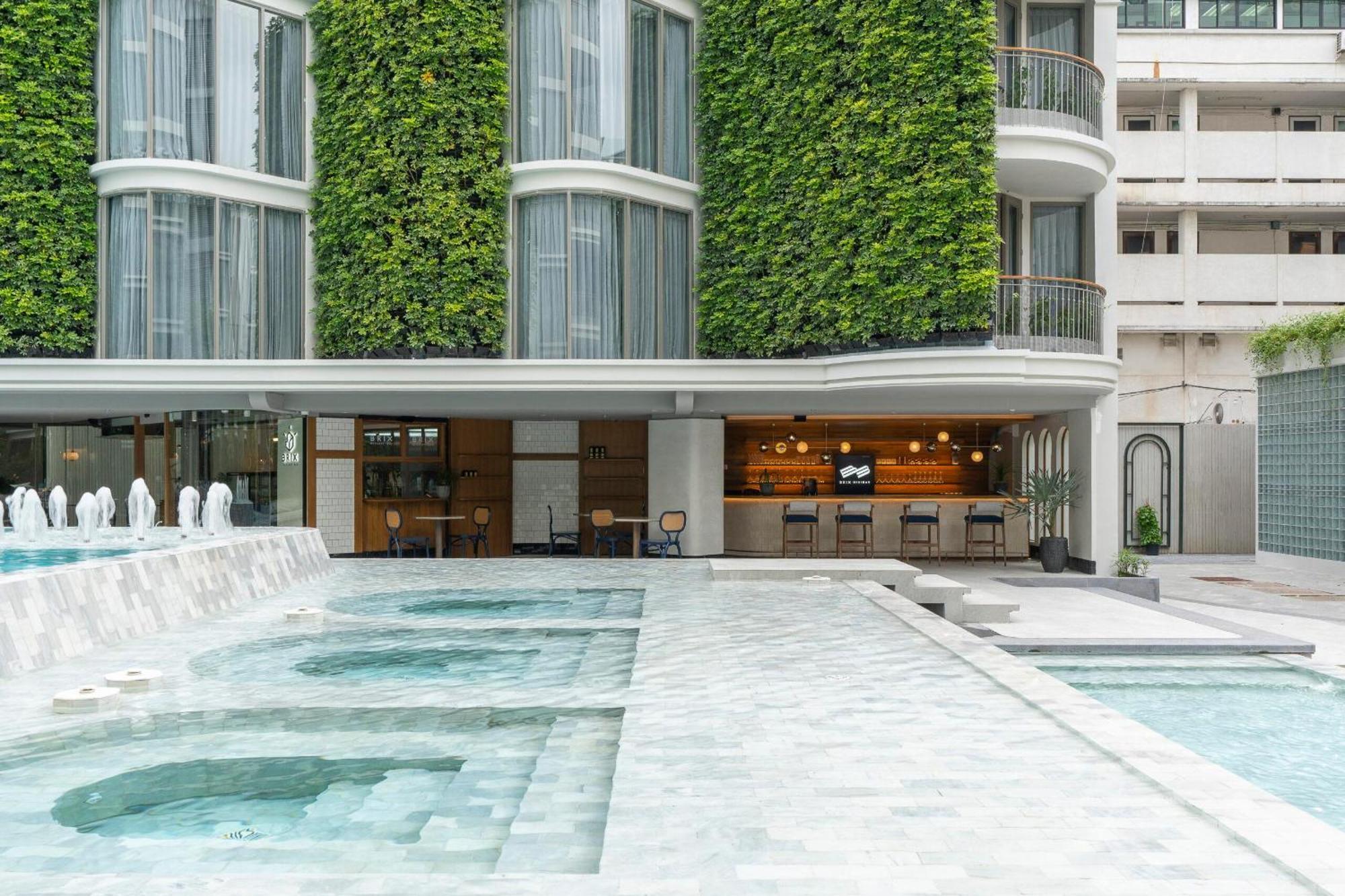 The Salil Hotel Riverside בנגקוק מראה חיצוני תמונה The hotel's pool